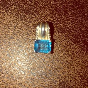 Blue topaz pendant